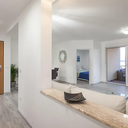 Apartment Damira
