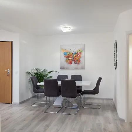 Apartment Damira Makarska
