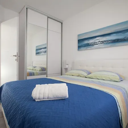 Damira Apartment Makarska