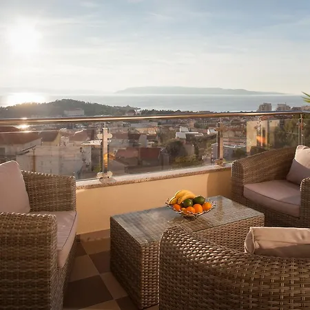 Apartment Damira *