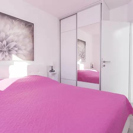 Damira Apartment